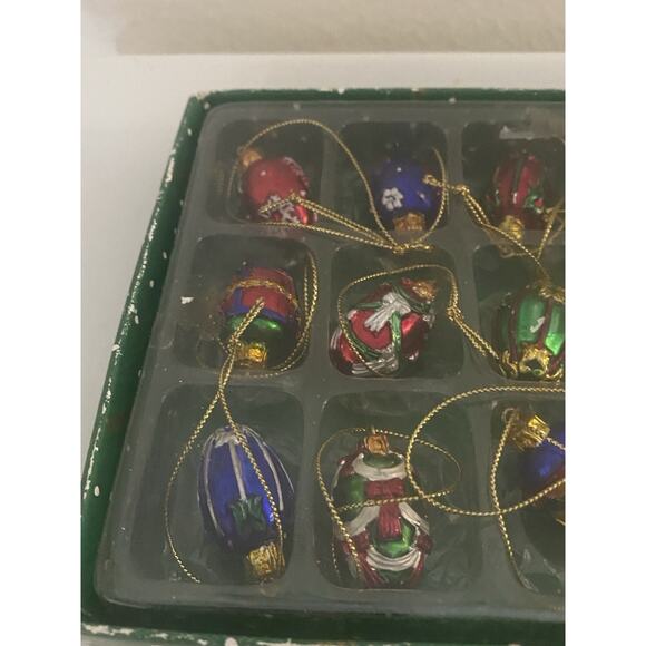Vtg Dillard's Mini Christmas Ornaments Box of 18 Tree Cat Stocking Angel Snowman - Picture 2 of 7